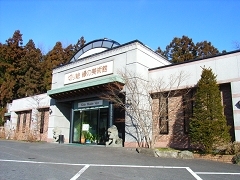 切り絵　緑の美術館　外観