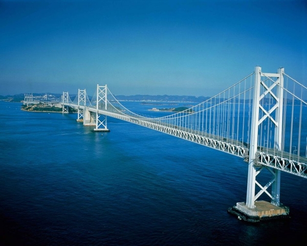 瀬戸大橋 写真提供:楽天トラベル