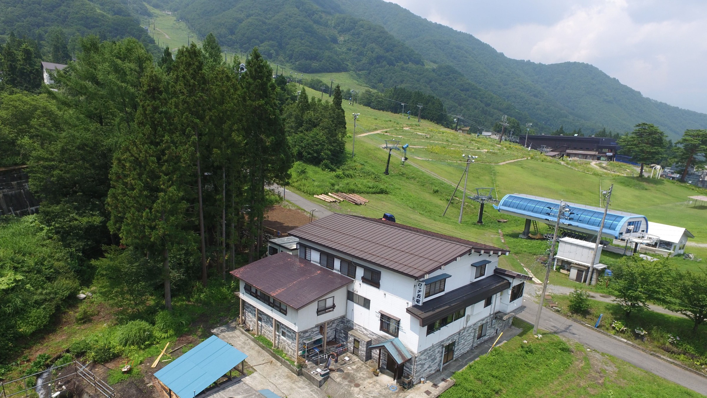 ロッヂ五竜 施設全景