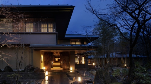 竹泉荘　ＣＨＩＫＵＳＥＮＳＯ　ＯＮＳＥＮ 施設全景