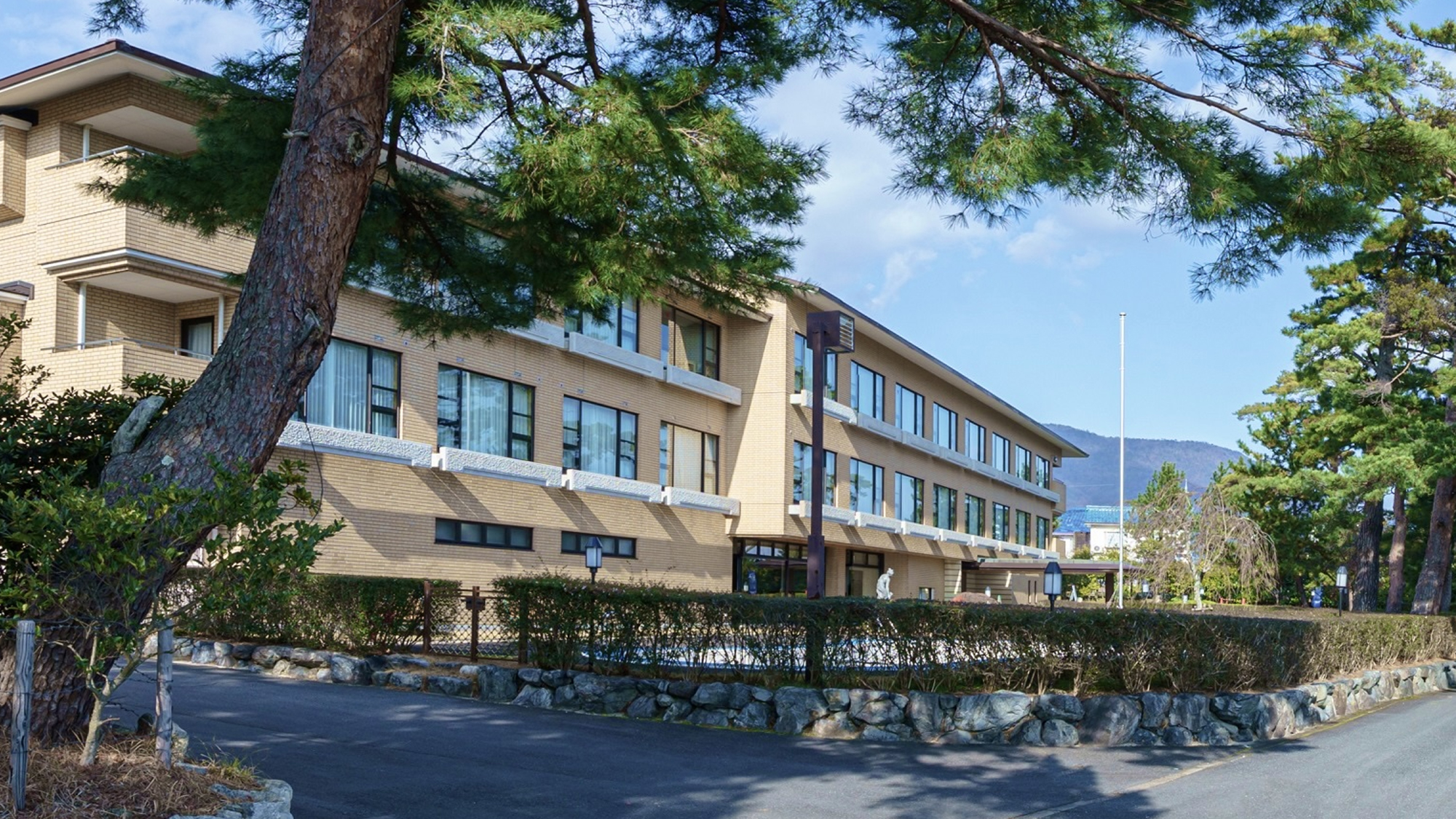 ホテル琵琶レイクオーツカ 施設全景