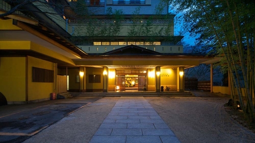 写真:「四季の湯座敷」武蔵野別館