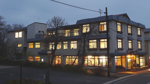 山の宿・中の原ぎんれい 施設全景