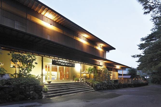 写真:霧島温泉 料亭旅館 竹千代 霧島別邸