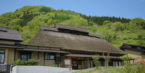 信州むしくらの湯 やきもち家 季の山・雲海・かやぶきの宿 施設全景