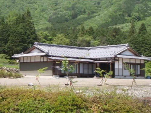 ゲストハウス 笑び 施設全景