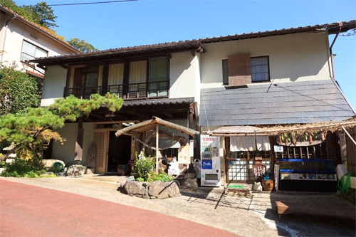 湯の山温泉　森井旅館 施設全景