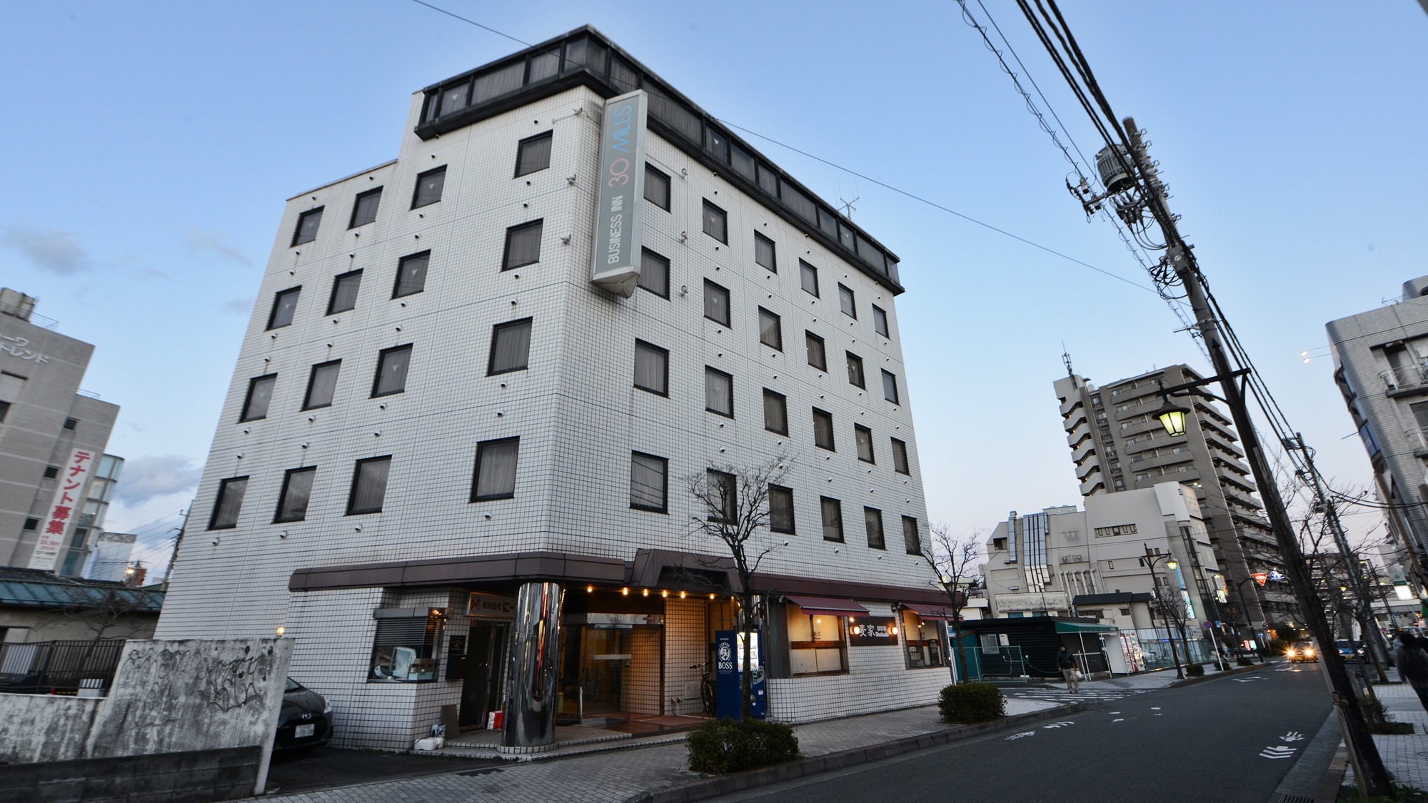 ホテルサーティマイルズ 施設全景