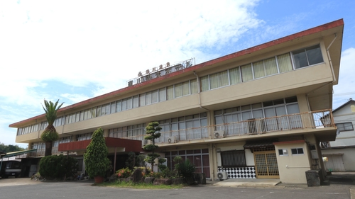 須川観光ホテル 施設全景