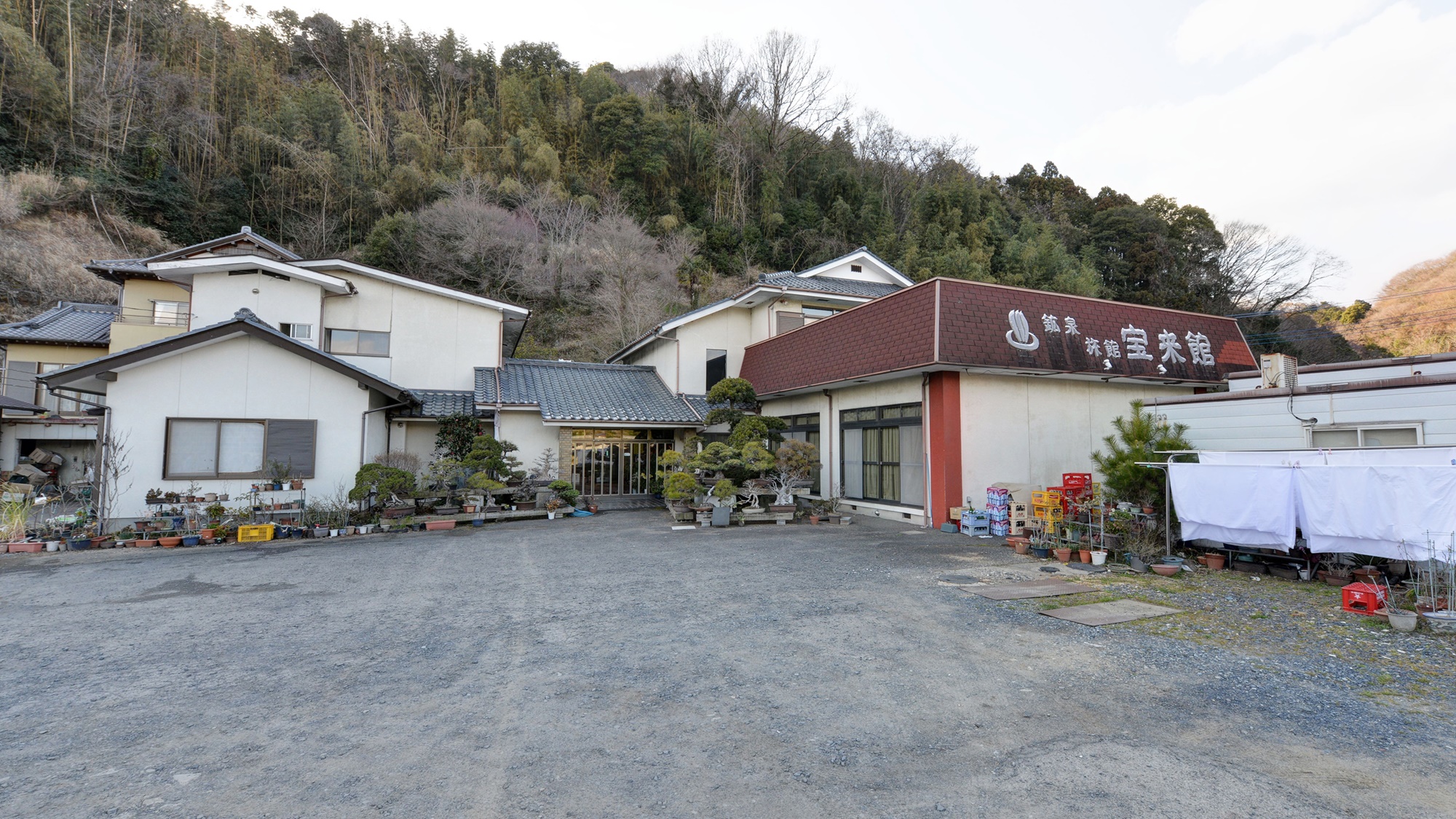 出羽の湯 宝来館 施設全景