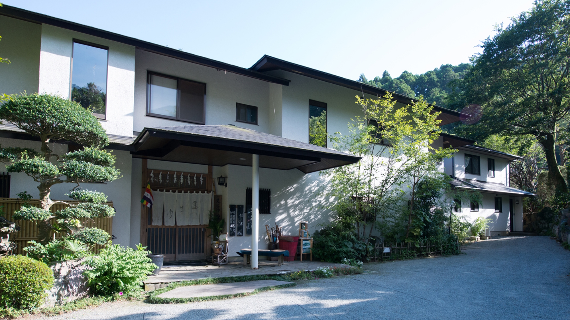 蓬生亭 逸見 施設全景