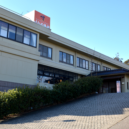 三国温泉 展望自慢の料理旅館 はれや旅館 施設全景