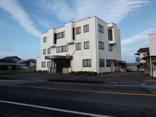 ビジネスホテルつるみ&nbsp;施設全景