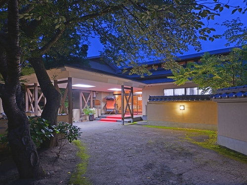 名湯秘湯うなぎ湯の宿 旬樹庵 琢ひで 施設全景