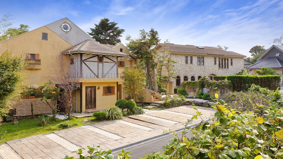 写真:伊豆高原温泉 ペットと泊まれる全室専用露天風呂付 別邸 石の家