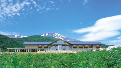 鳥海国定公園　湯の台温泉　鳥海山荘 施設全景