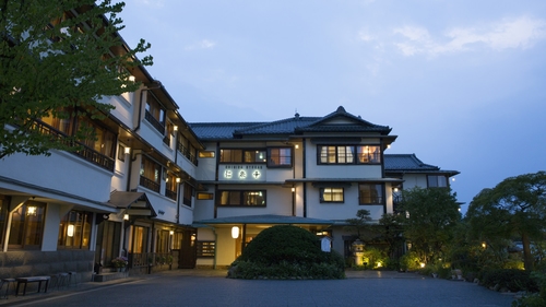 写真:伊香保温泉 千明仁泉亭(ちぎらじんせんてい)