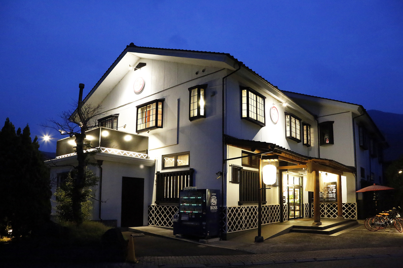 和モダンな温泉旅館 湯布院旅の蔵 施設全景