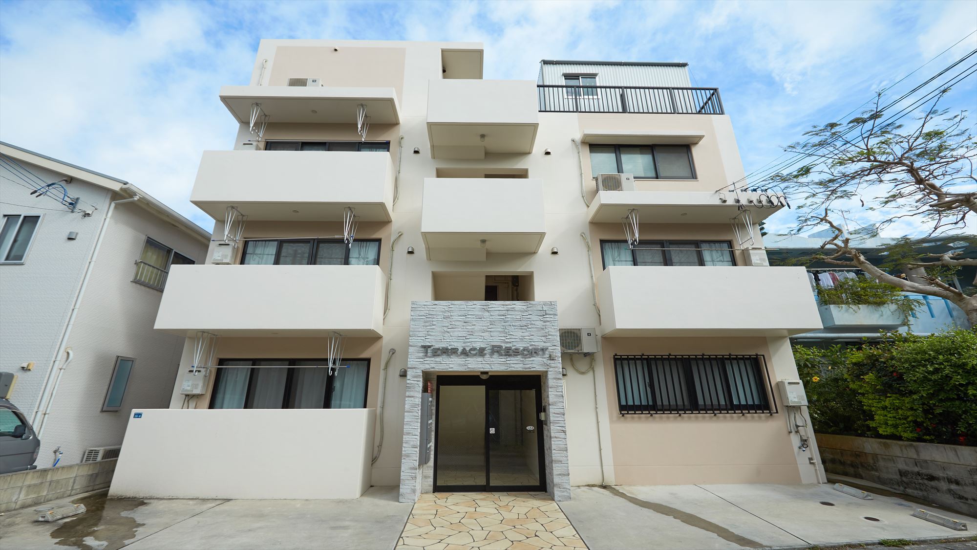 テラスリゾート 宜野湾 施設全景