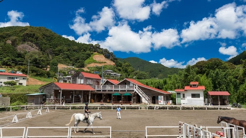 乗馬クラブ　天城ホースビレッジ 施設全景