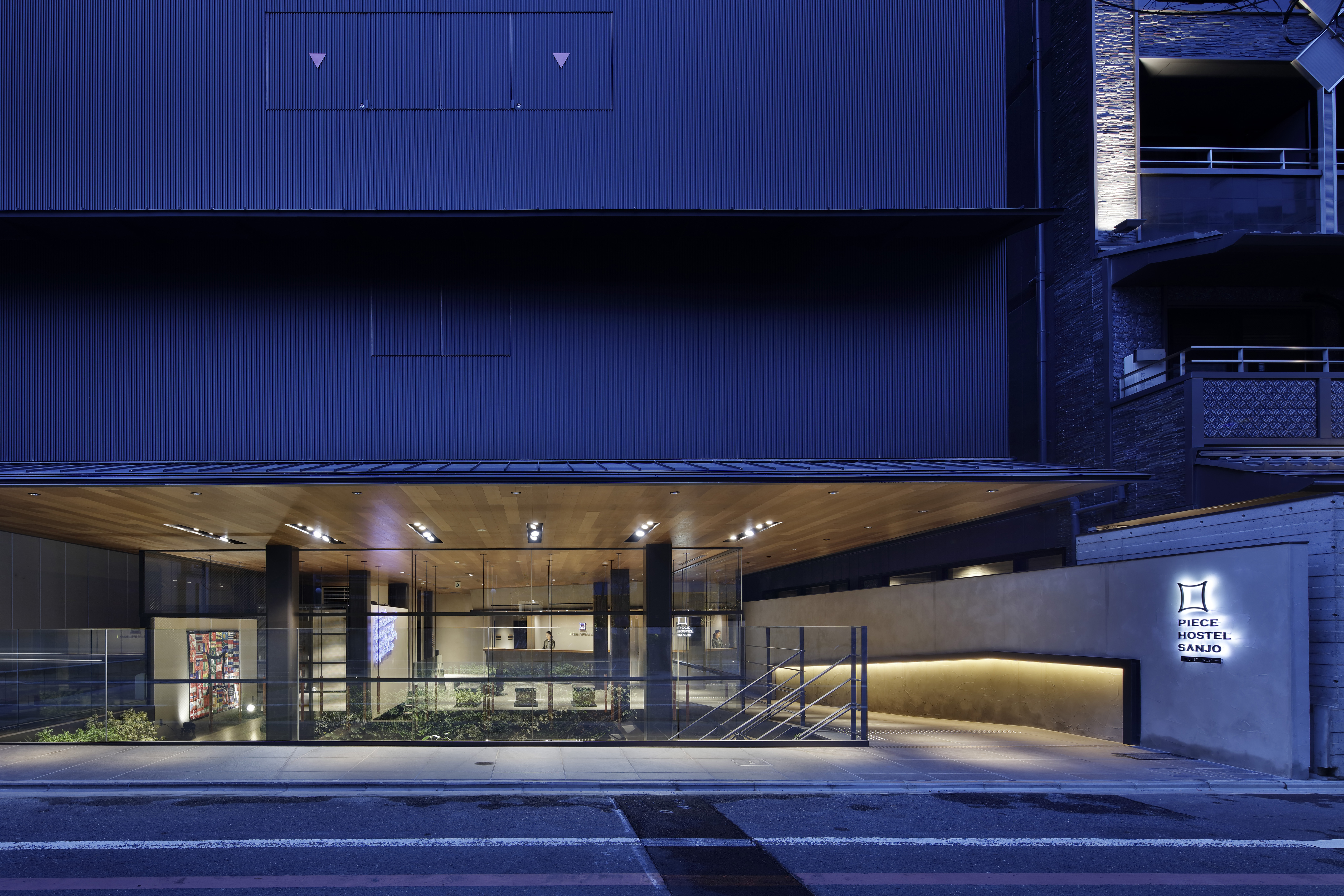 PIECE HOSTEL SANJO 施設全景