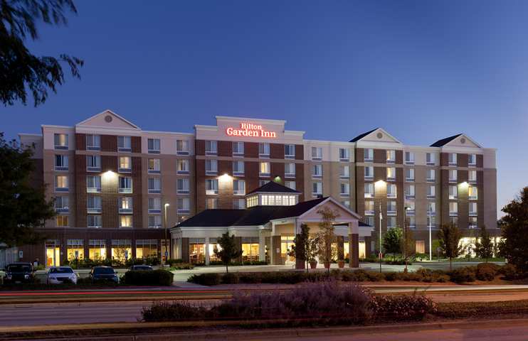 house on the hill ハウスオンザヒル 赤チェックロンパース 70 ヒルトン ガーデン イン シャンバーグ(HILTON GARDEN INN