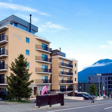 シャレーアイビーヒラフ 施設全景