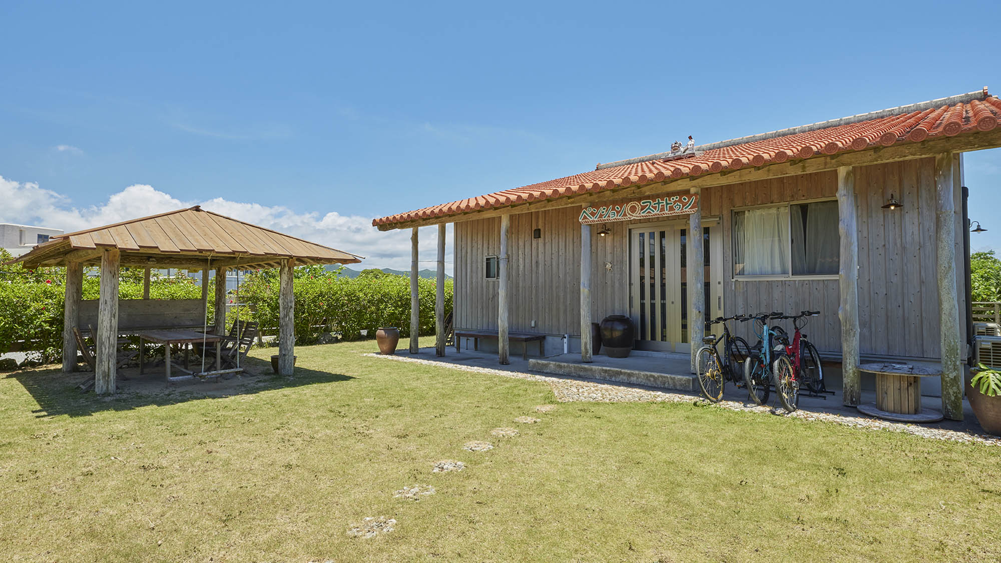 ペンション スナドゥン 施設全景