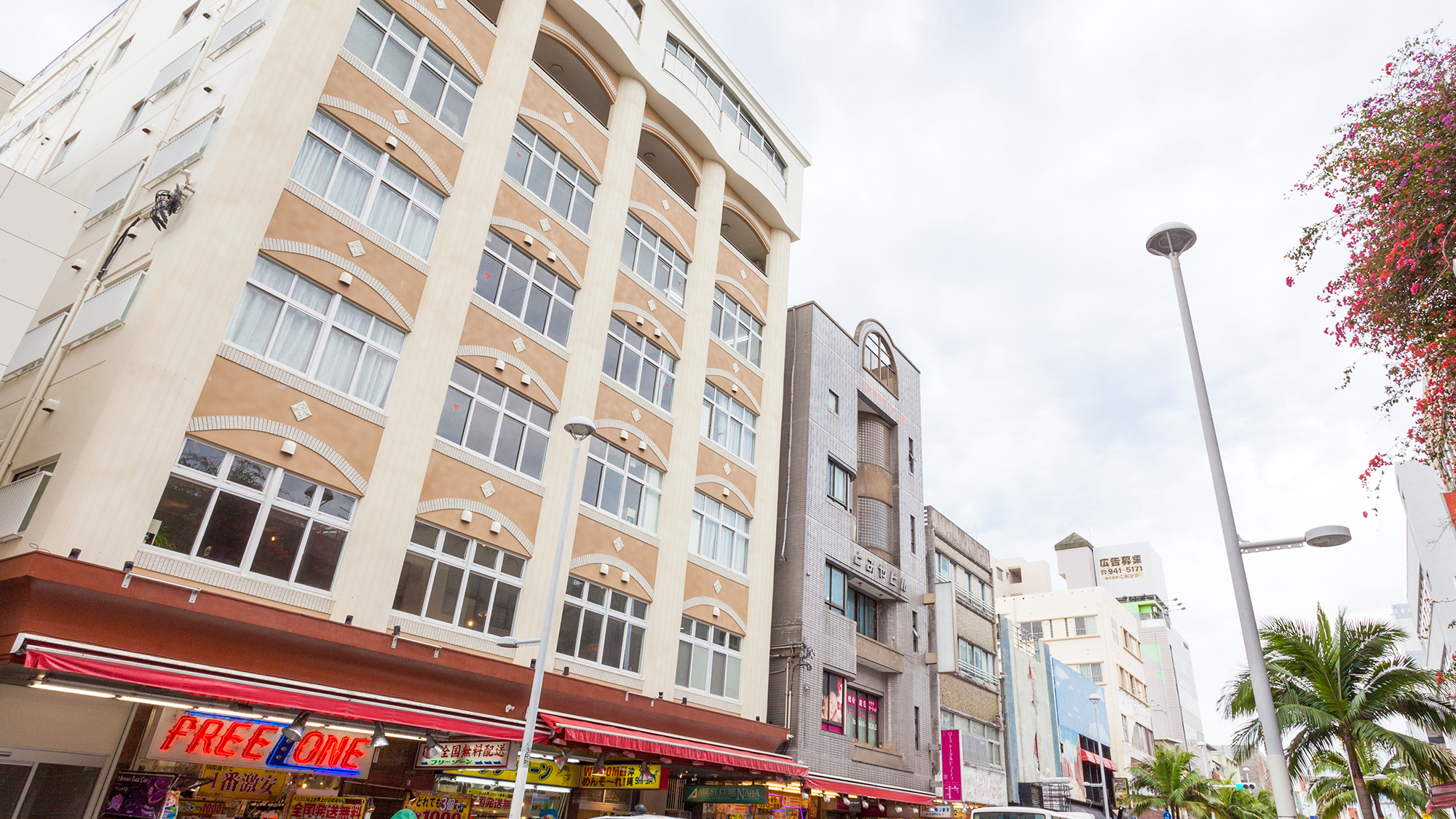 HOTEL THE CUBE 那覇国際通り 施設全景