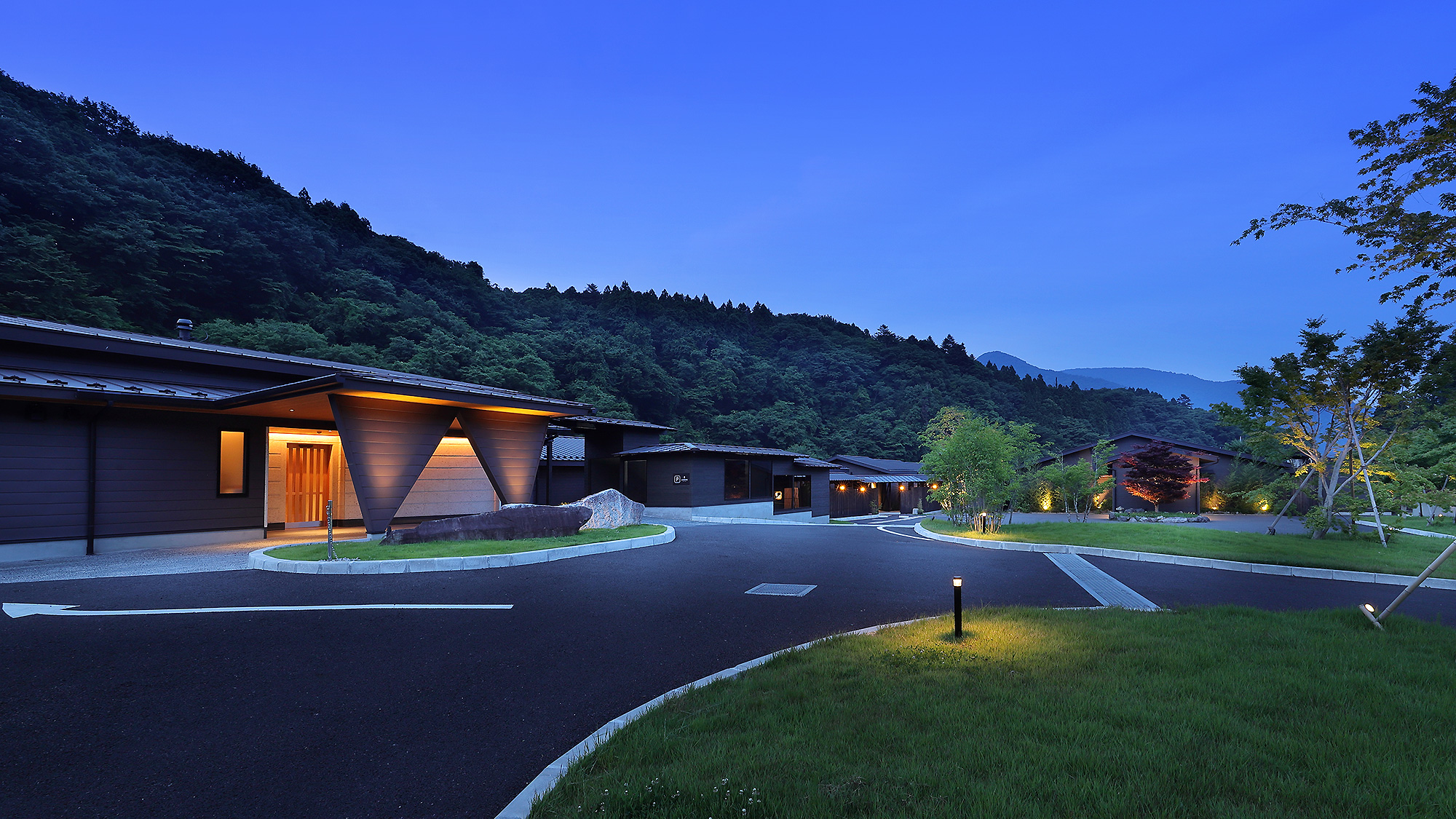 写真:塩原温泉 全室離れの宿 楓音(かのん)