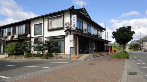 日和山海岸・気比の浜 海辺の宿 みはら荘 施設全景