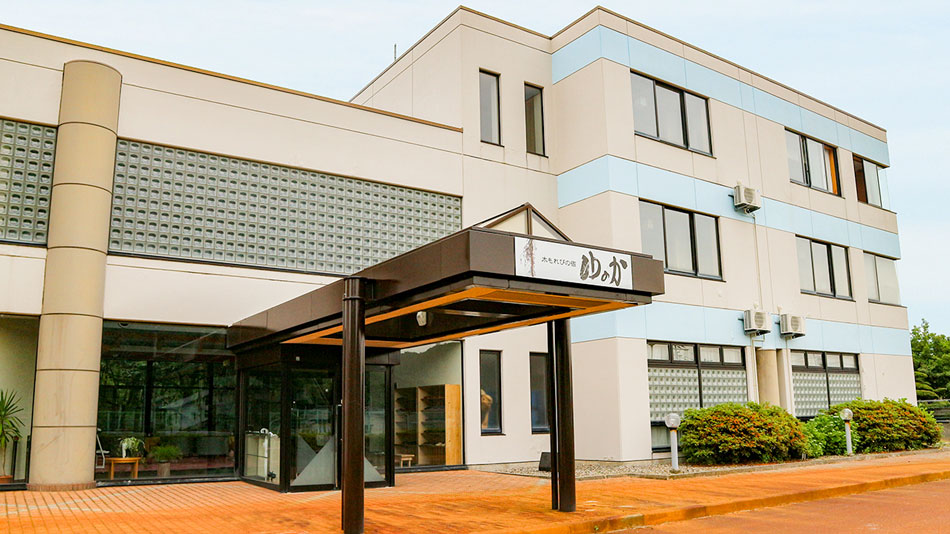 瀬波温泉 木もれびの宿 ゆのか 施設全景