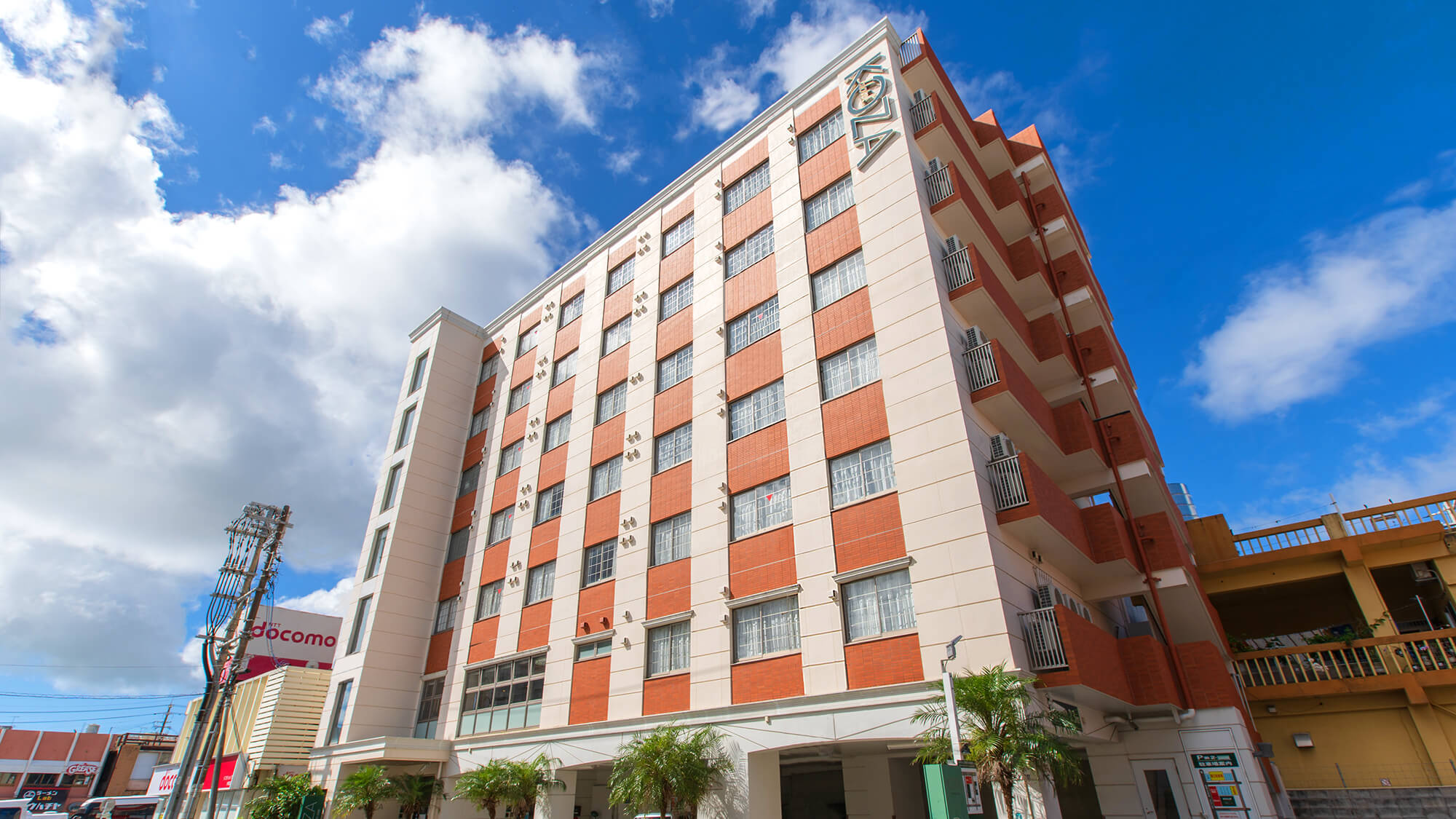 ホテルコザ 施設全景