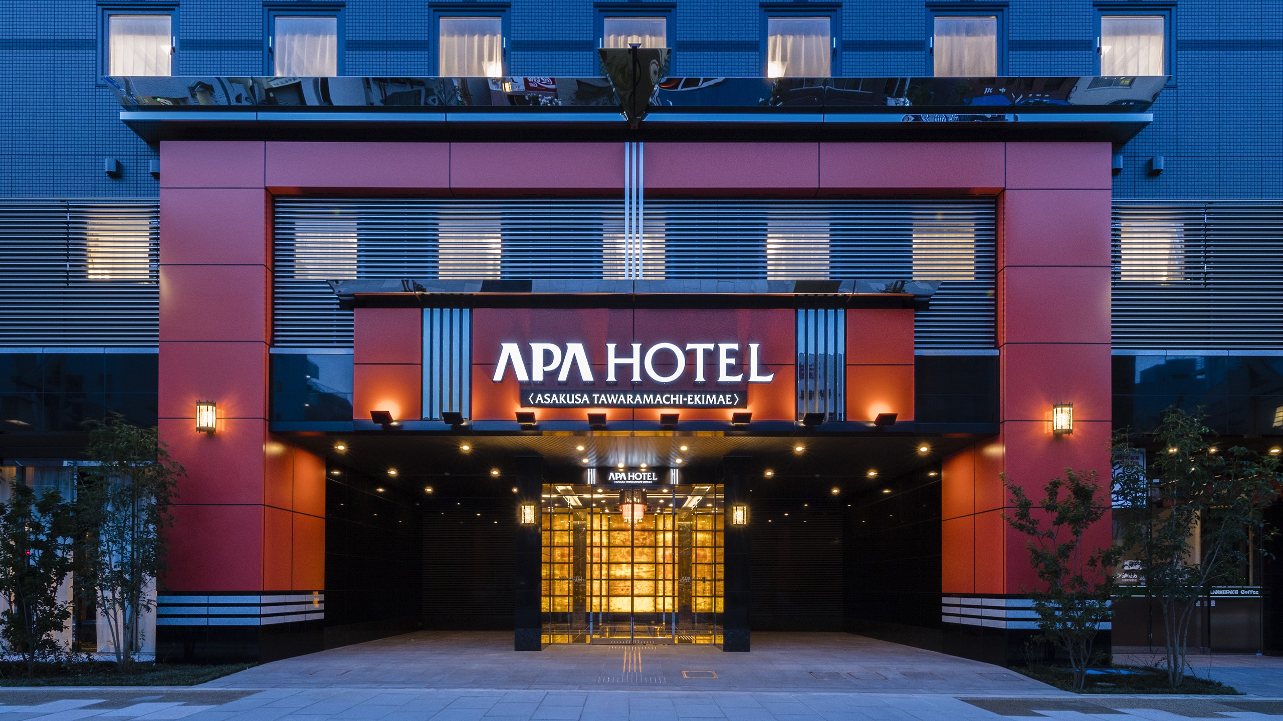 アパホテル〈浅草 田原町駅前〉 施設全景