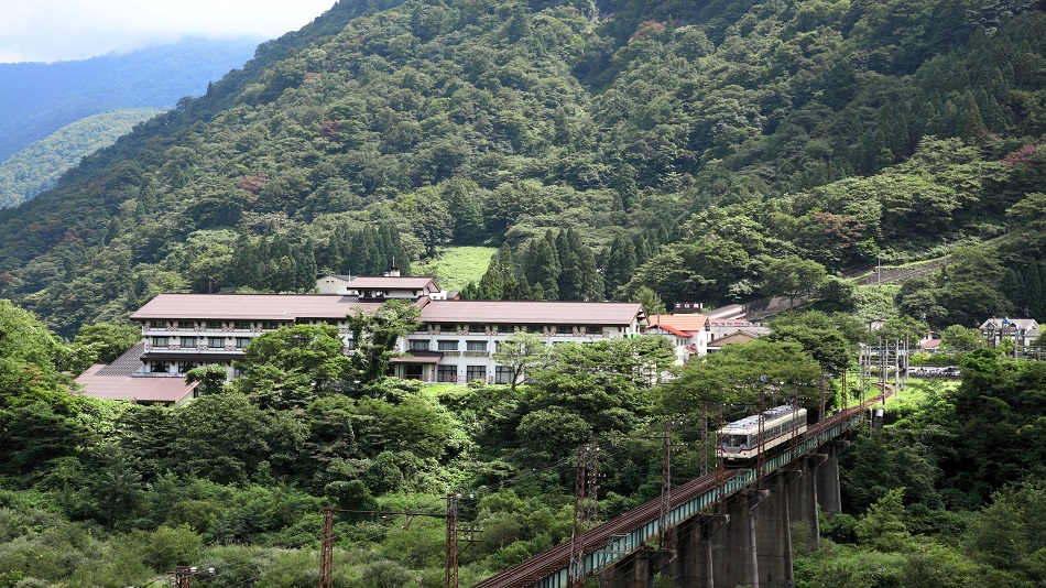 グリーンビュー立山 施設全景