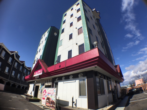 ファミリーイン郡山インター富田店 施設全景