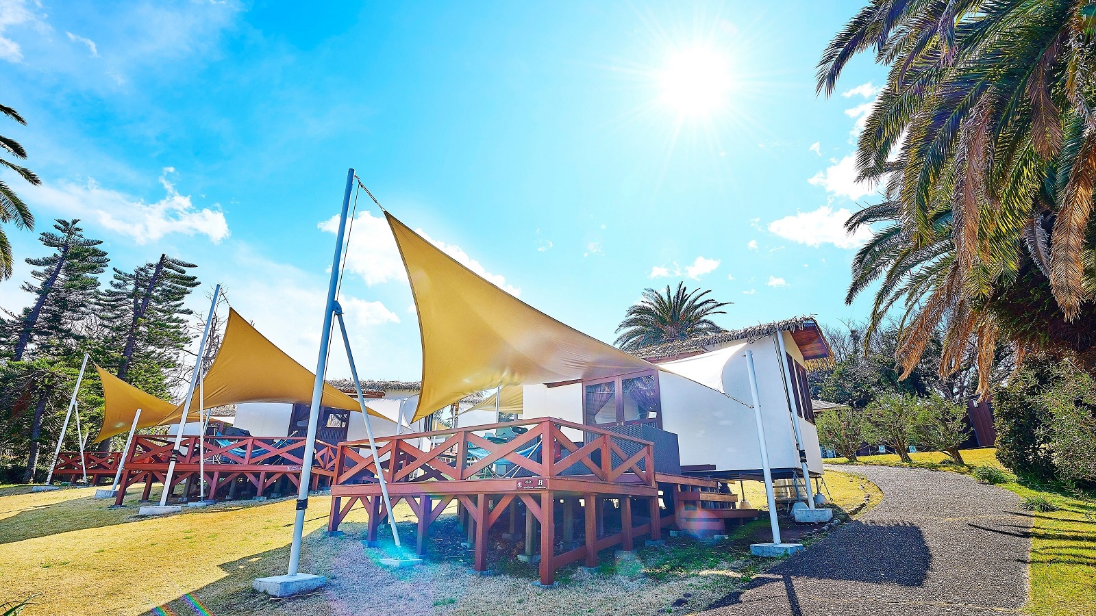 PICA初島 施設全景