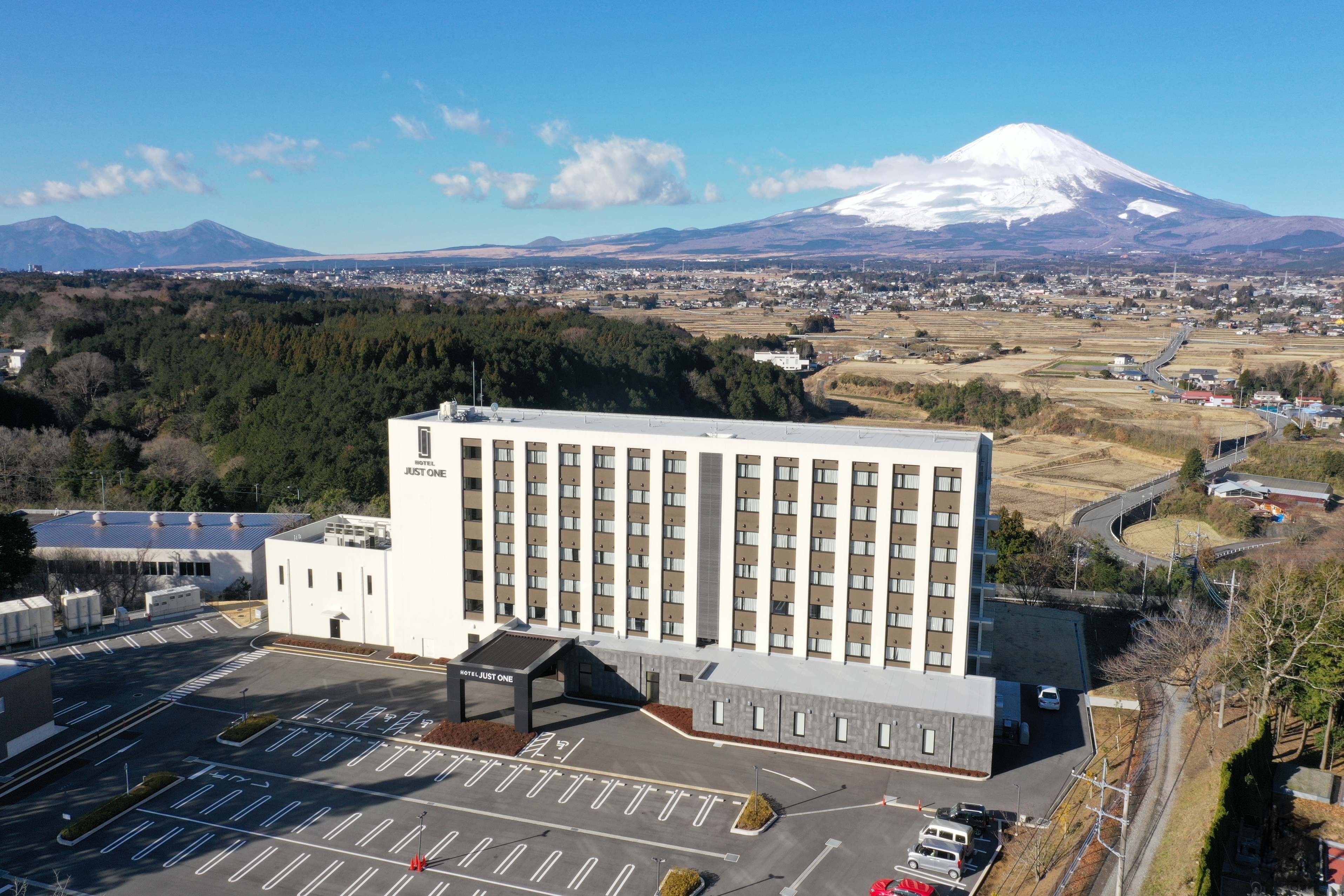 ホテルジャストワン富士小山 施設全景