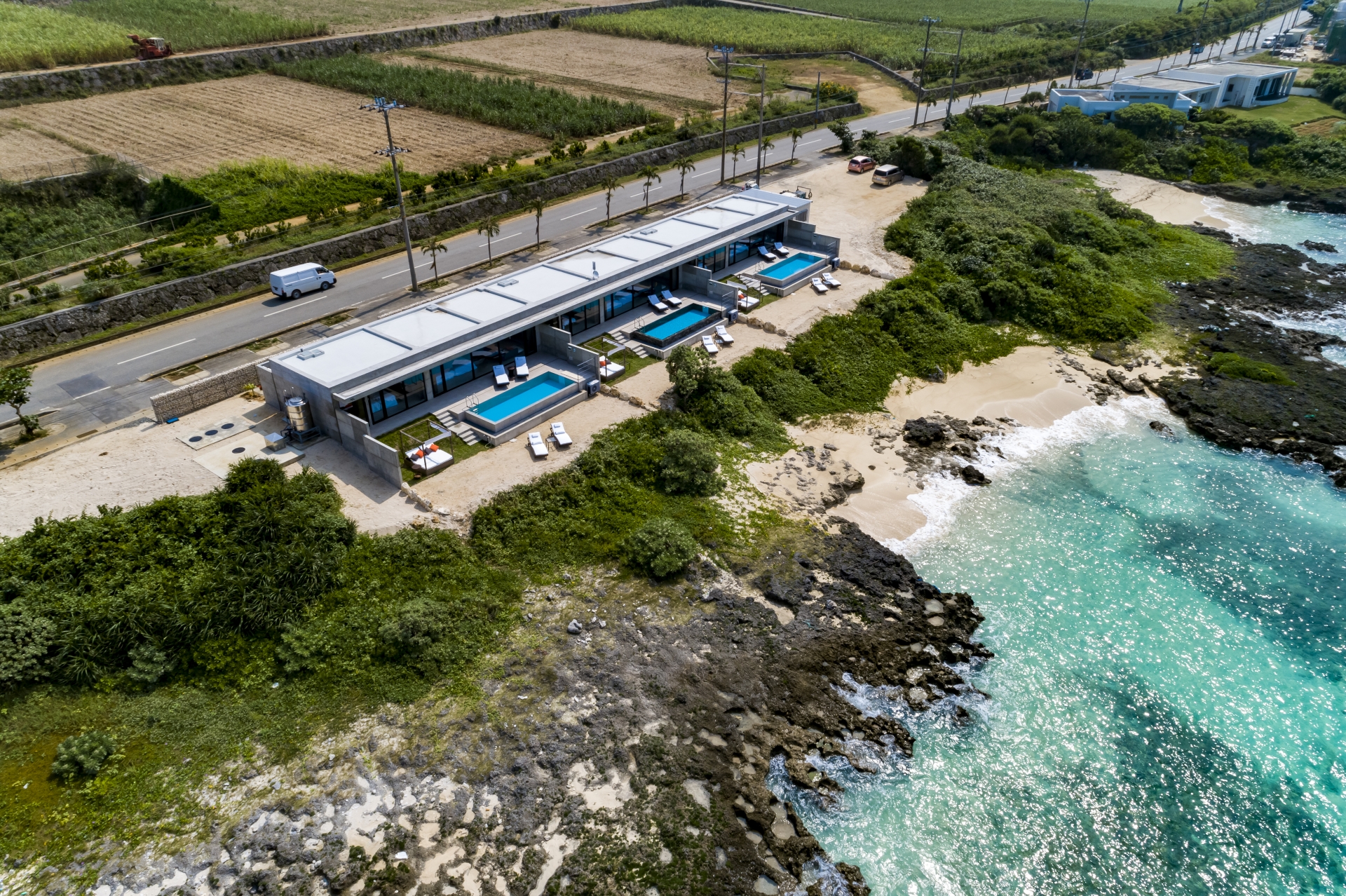 Ｄ’ｓＧＲＯＷ　ＲＥＳＯＲＴ　ＩｎｆｉｎｉｔｙＰｏｏｌＶｉｌｌａ＜伊良部島＞&nbsp;施設全景