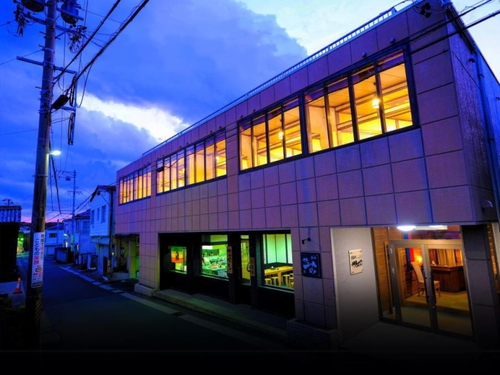 民宿弁当やっ古 施設全景