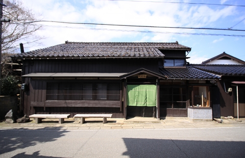 カラふる<佐渡島> 施設全景