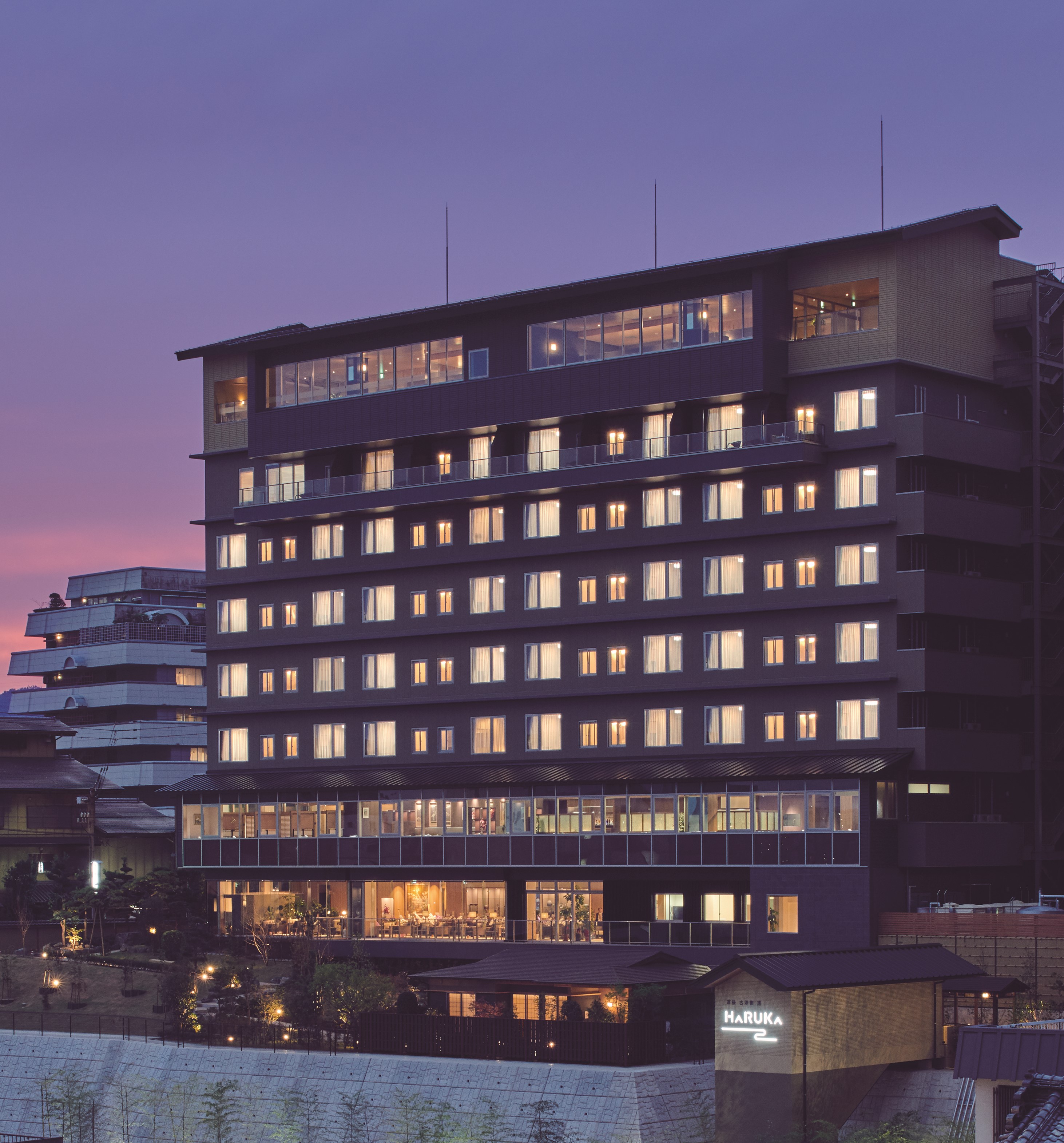 写真:道後温泉 ホテル古湧園 遥