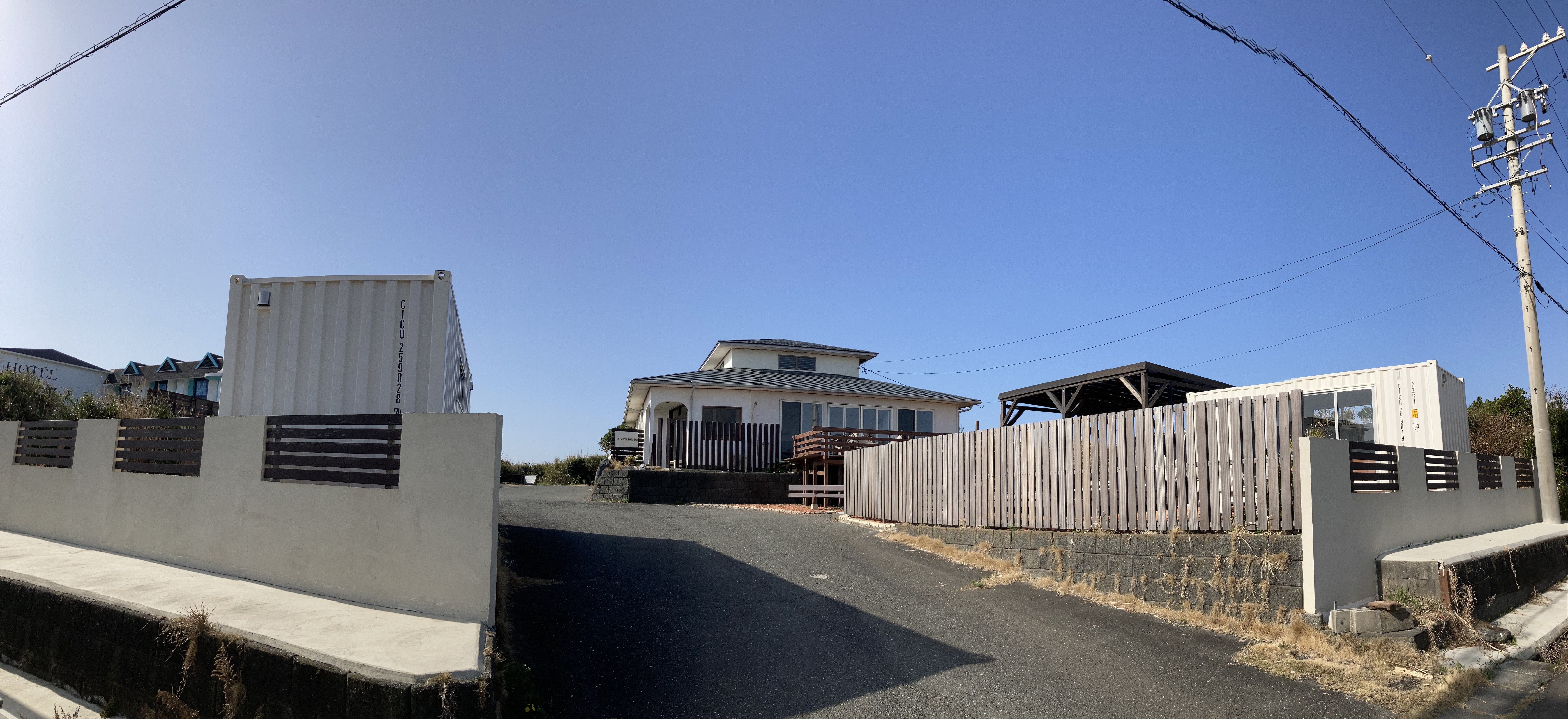 The Green Room INN 施設全景