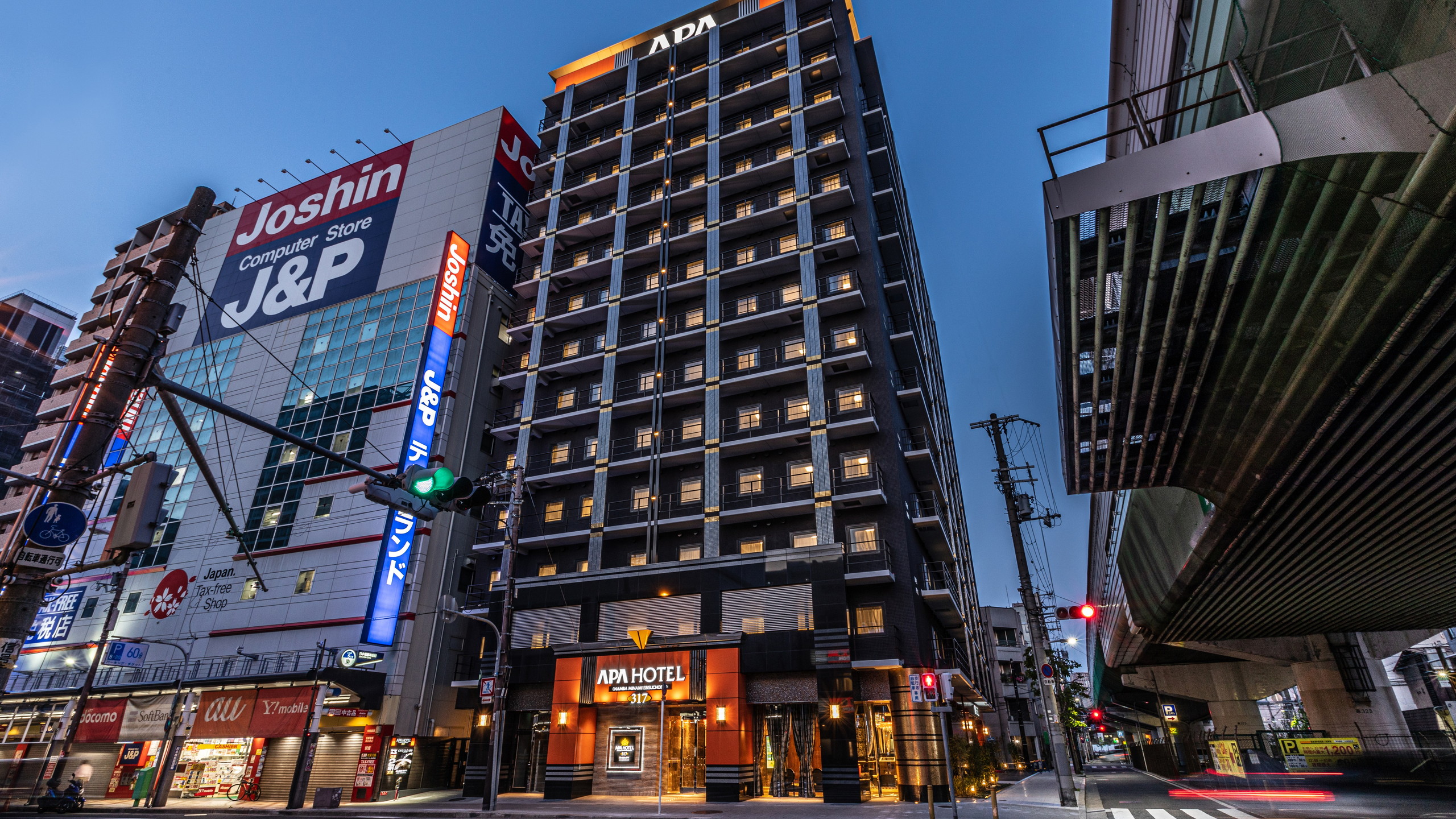 アパホテル〈なんば南 恵美須町駅〉(新世界) 施設全景