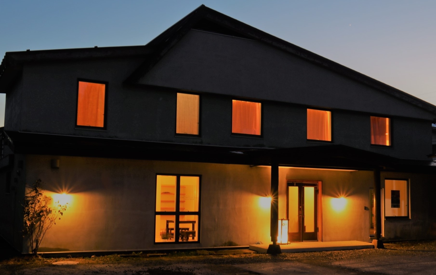 Square 8 (旧:HAKUBA Funny hours) 施設全景