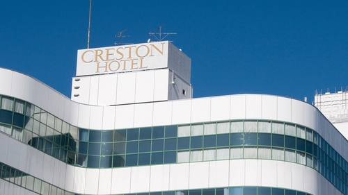 調布クレストンホテル 施設全景