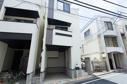 三軒茶屋ハウス・O 施設全景