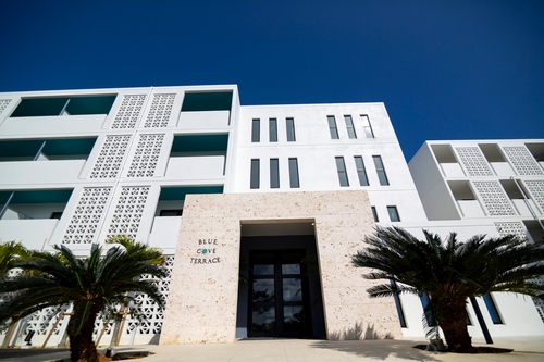 Blue Cove Terrace(ブルーコーブテラス)<伊良部島>