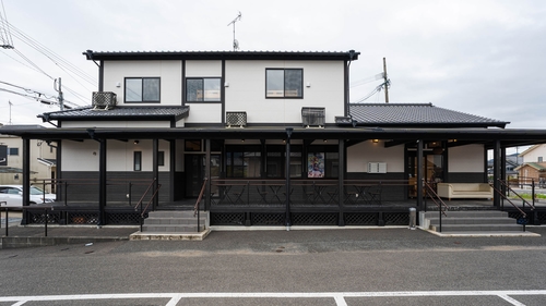 cafe&share space BASE ogi 施設全景