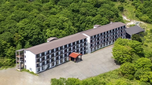 ほったらかしの宿 ゆうふり那須高雄温泉ロッジ(2025年10月1日オープン) 施設全景